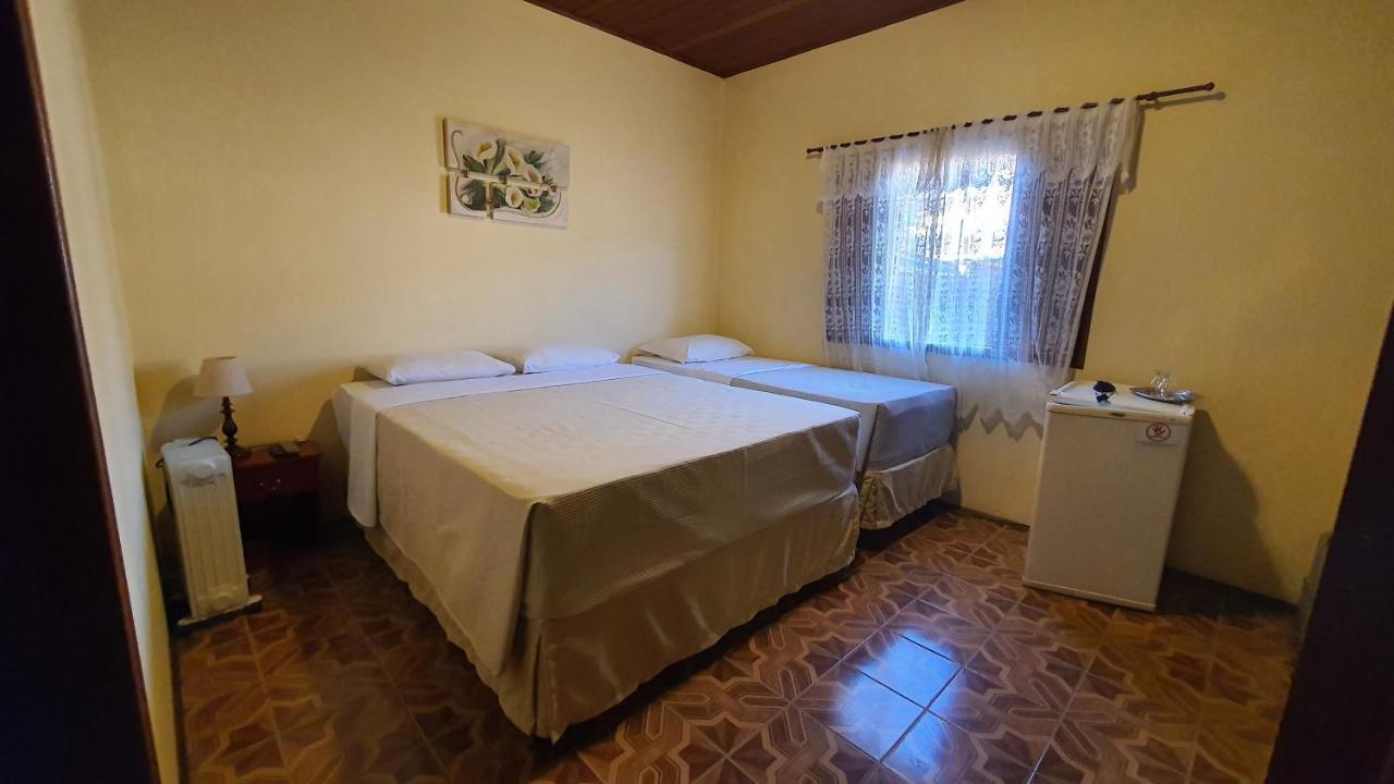 Pousada Santo Antonio Santo Antônio do Pinhal Buitenkant foto